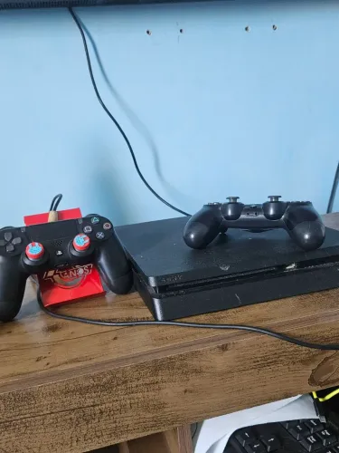 PlayStation 4 Slim