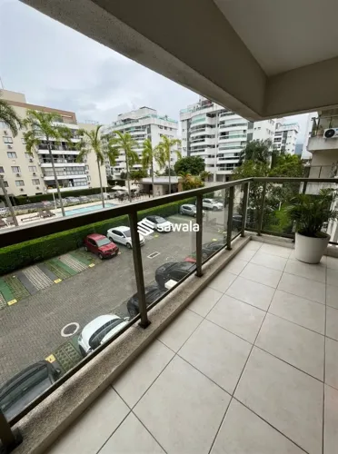 APARTAMENTO NO RECREIO DOS BANDEIRANTES COM 2 QUARTOS, SENDO 1 SUÍTE, VISTA P/ PISCINA