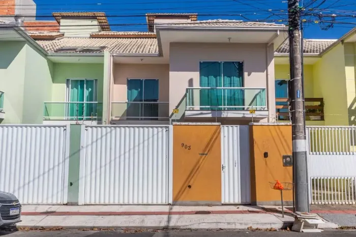 Casa à venda com 3 quartos em Balneário Camboriú
