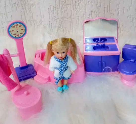  Boneca mini Doll coleção Paula, acessórios Toallete, para completar brincadeira de barbie