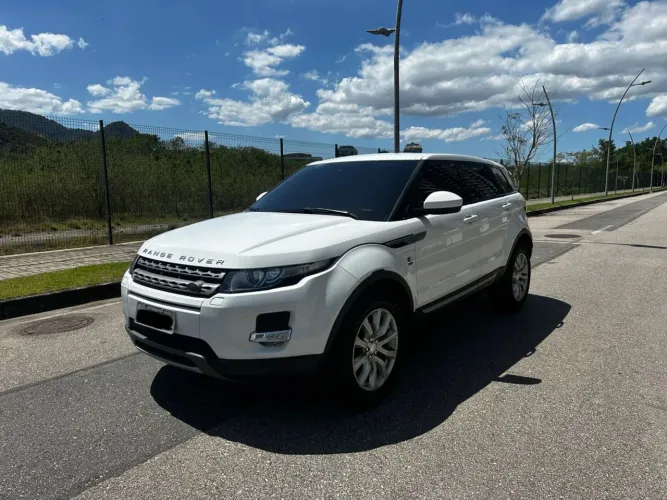 Land Rover Range Rover Evoque Pure 2.0 Aut. 5P 2015