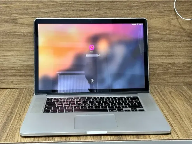 macbook pro 2015 i7 16gb