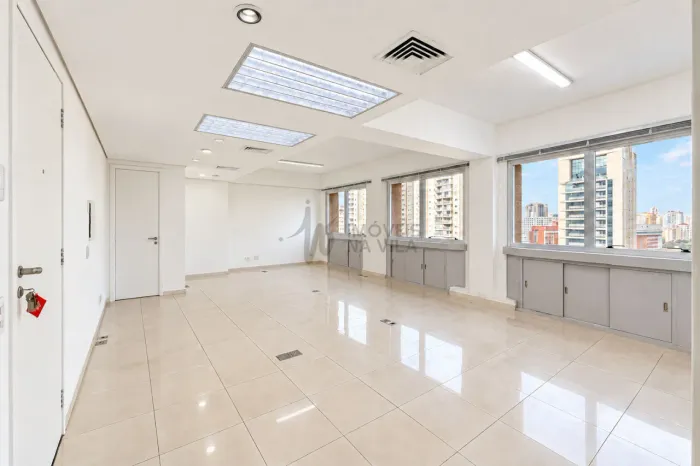 Conjunto Comercial de 55 m² com 2 Vagas na Bela Vista, Próximo à Paulista e Hospitais