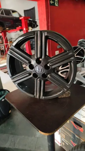 Jogo Roda Honda HRV 17x7, 50, 5x114, Grafite Brilhante e Semi Nova