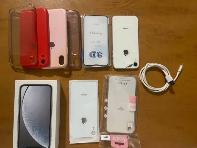 iPhone XR - 64gb seminovo + brindes