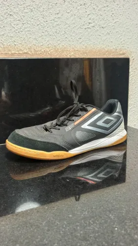 Chuteira futsal umbro pro 5