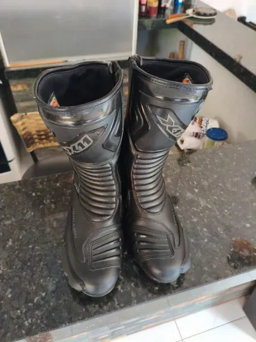 Bota X11 para Motociclista Nº 43 - Semi-nova - Usada 1 Vez