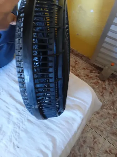 Vende-se grade de Arno turbo de 40 cm tente e fundo