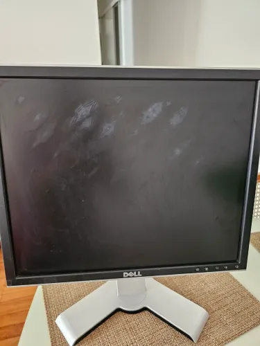 Monitor Dell antigo 