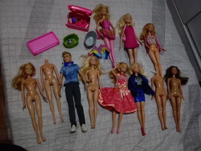 VENDO LOTE BARBIE