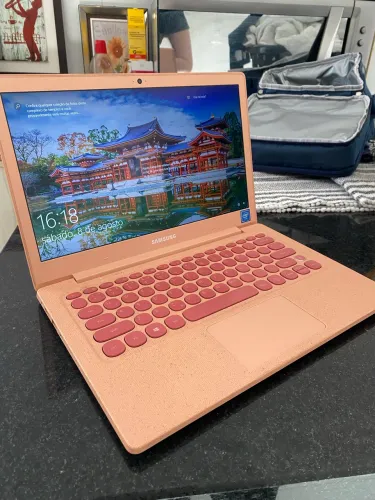 Notebook Samsumg Flash F30 - rosa