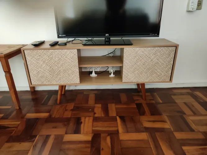 Rack MDF pés palitos