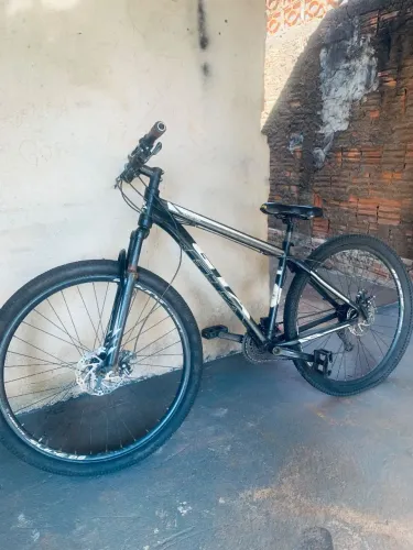 Bicicleta GTA Aro 29 à Venda - 21 Marchas