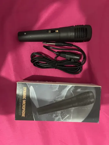 Microfones novos baratinho