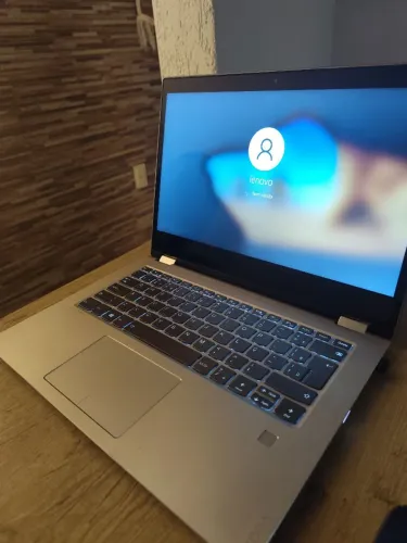 Lenovo i5 yoga 8gb de ram notebook 2 em 1
