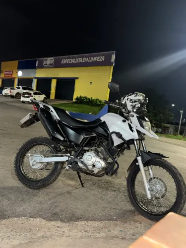 Troco por carro
