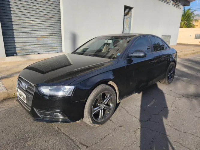 Audi A4 2.0 Avant 16V TFSI Quattro Stronic 2013