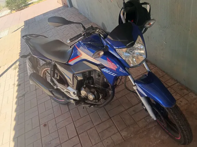 Moto top muito conservada