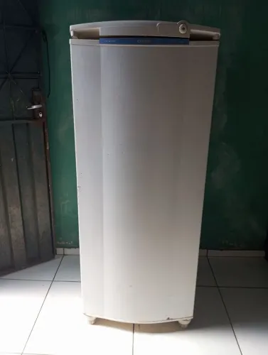 Geladeira da Consul gela muito bem conservado *34
