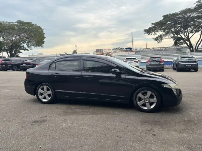Honda Civic Sedan LXS 1.8/1.8 Flex 16V Mec. 4P 2008