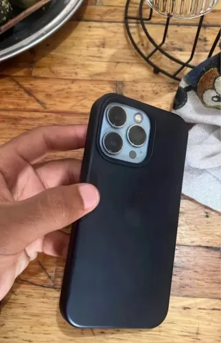 iPhone 13 Pro - pega somente chip virtual