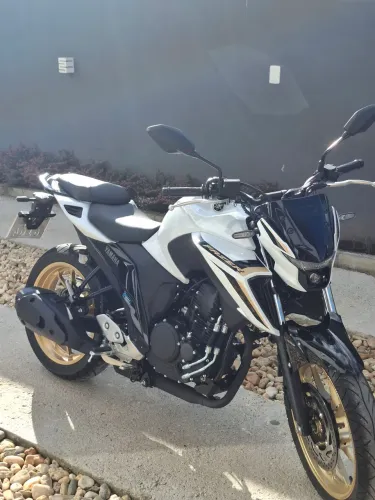 Vendo Fazer 250 ano 2025 único dono