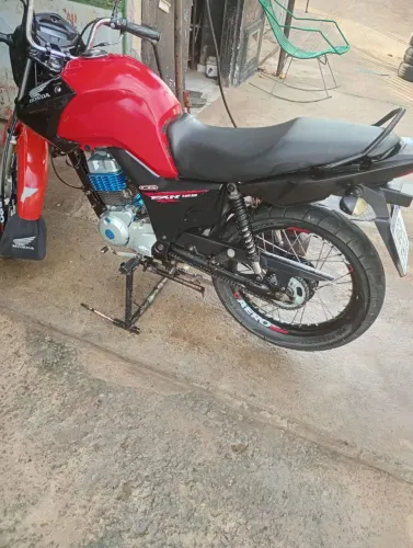 Vendo moto CG 125 fan 2015