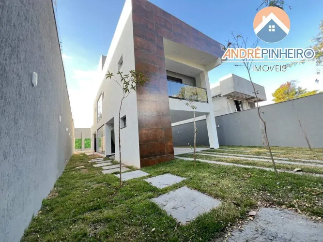 Casa de Luxo à Venda na Pampulha: 4 Qts (3 Suítes), Piscina Aquecida, Espelho d'Água e 4 V