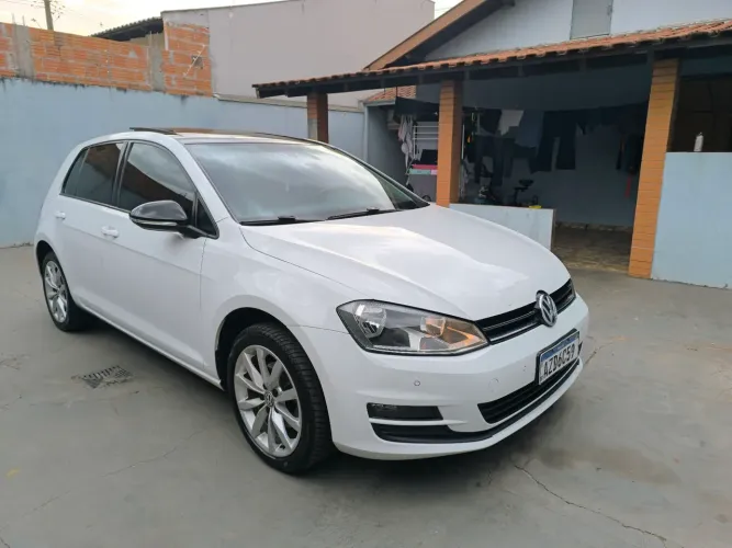 Volkswagen Golf Comfortline 1.4 TSI 140cv Mec. 2015
