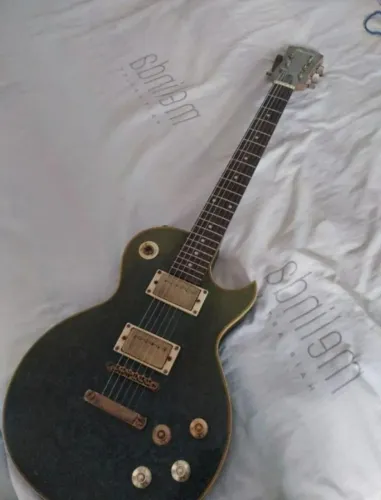 Guitarra Thomaz