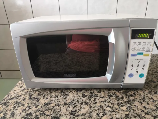 Microondas Dako 18l. 127v.