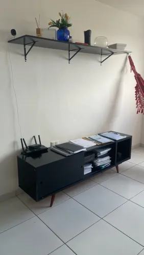 Vendo rack e prateleira