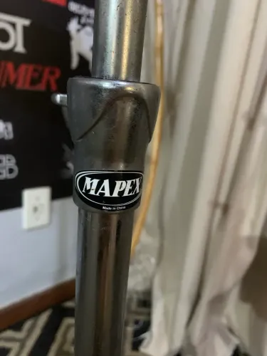 Vendo prato e pedestal pra bateria