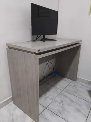 Escrivaninha / mesa escritório