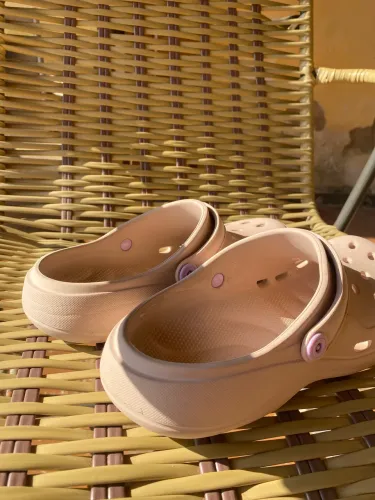 Crocs Original (cor meio rosado) - Tam [36,37,39] (Excelente Estado e está nova)