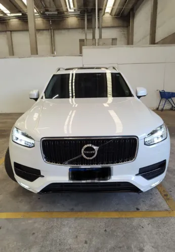 Volvo XC 90 D-5 Momentum 2.0 235cv Diesel 5P 2019