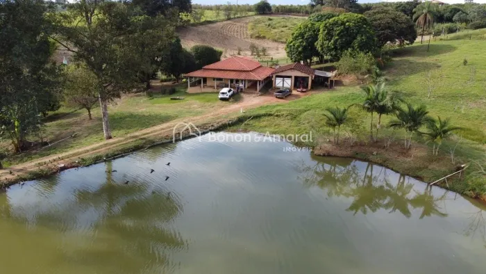 Sítio com 9,2 hectares, 3 nascentes e um açude em Santo Antonio do Jardim/SP