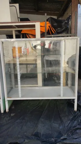 Balcão vitrine de vidro