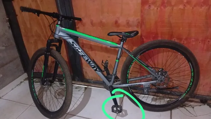 Bicicleta safeyay aro 29 semi nova