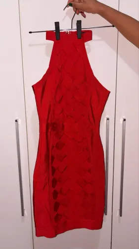 Vestido tubinho bandagem modela corpo 