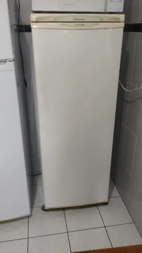 Freezer em ótimo estado !!