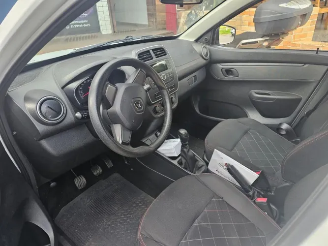 Alugo kwid pra motorista de aplicativo