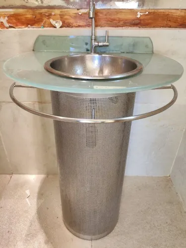 Lavabo de Vidro temperado com Coluna Aço Inox 304 perfurado + Cuba + torneira giratória