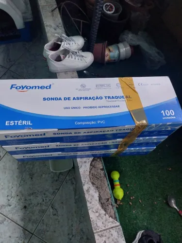 Sonda de aspiração traqueal com válvula