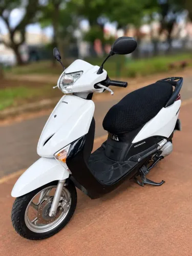 Honda Lead edição especial km baixo <br>