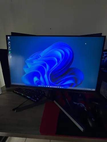Monitor AOC Destiny 240hz