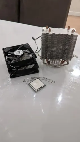 Kit Processador Intel Xeon X5260 + Cooler Torre de Cobre + 3 Ventoinhas (LGA 771)