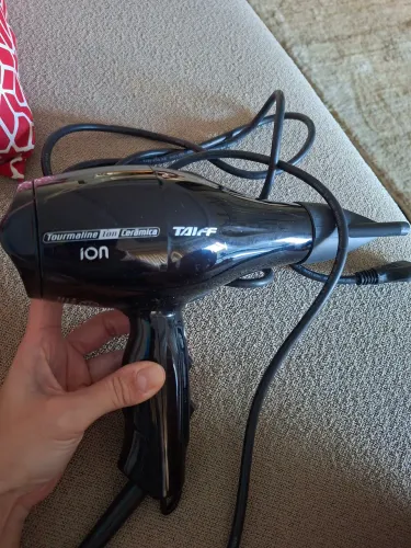 Secador taiff ion tourmaline cerâmica 220v e 2000w