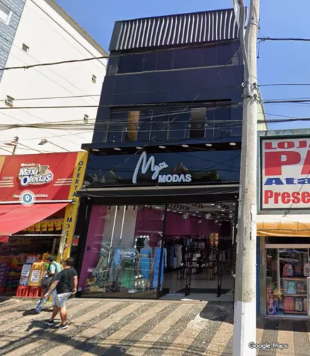 Loja no centro predio de 3 andares 375m2 construidos