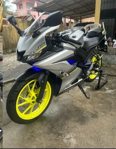 vendo linda r15 sem detalhes